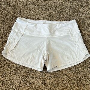 Lululemon Run Times Short *2-way Stretch 4" - White